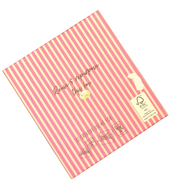 House of Harlow 1960 Statement Gold Shell Pendant Necklace on Cream Rope Cord - Picture 8 of 8